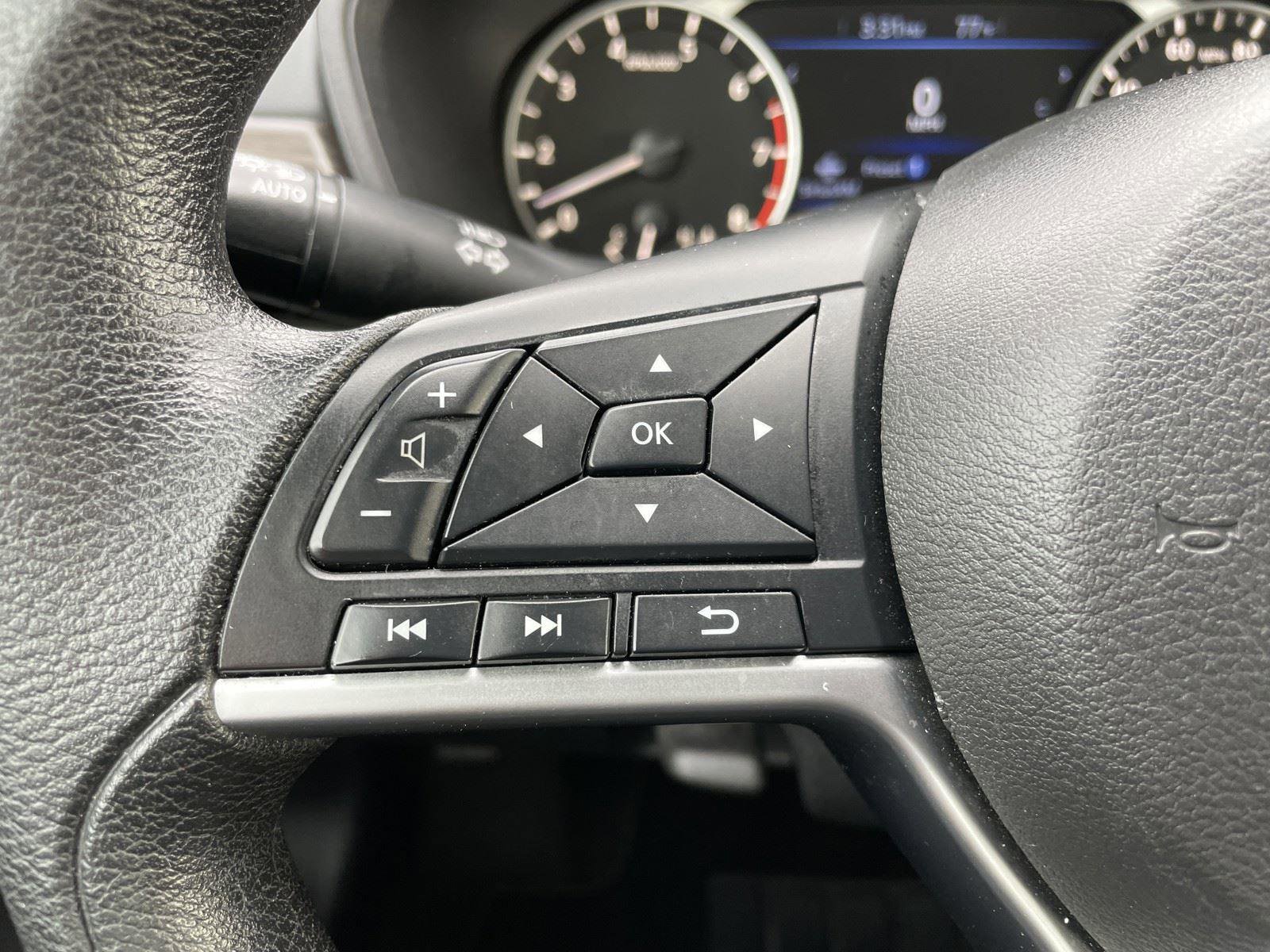 Used 2024 Nissan Altima 2.5 SV FWD image 17