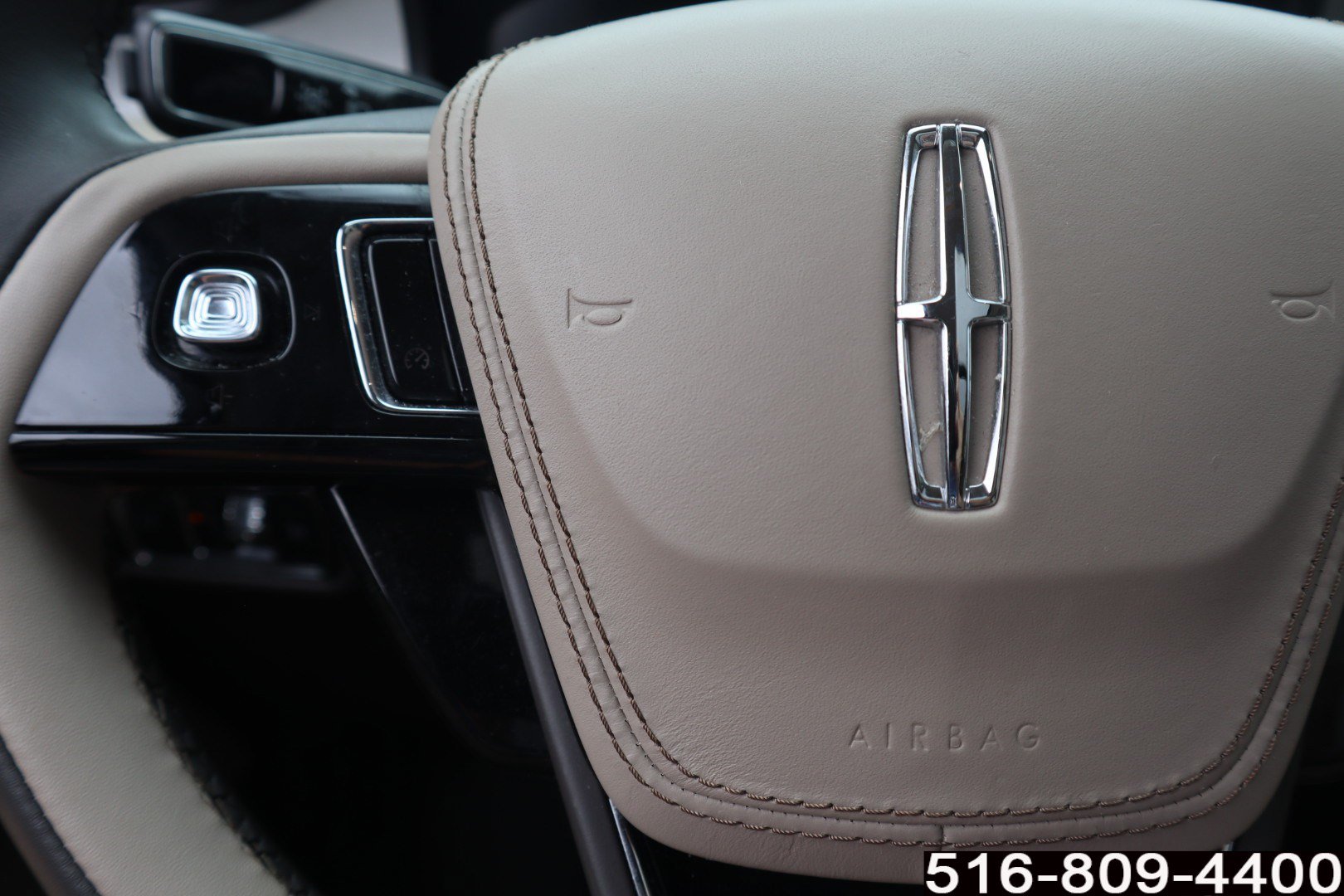 Used 2022 Lincoln Aviator AWD w/ Premium Package image 23