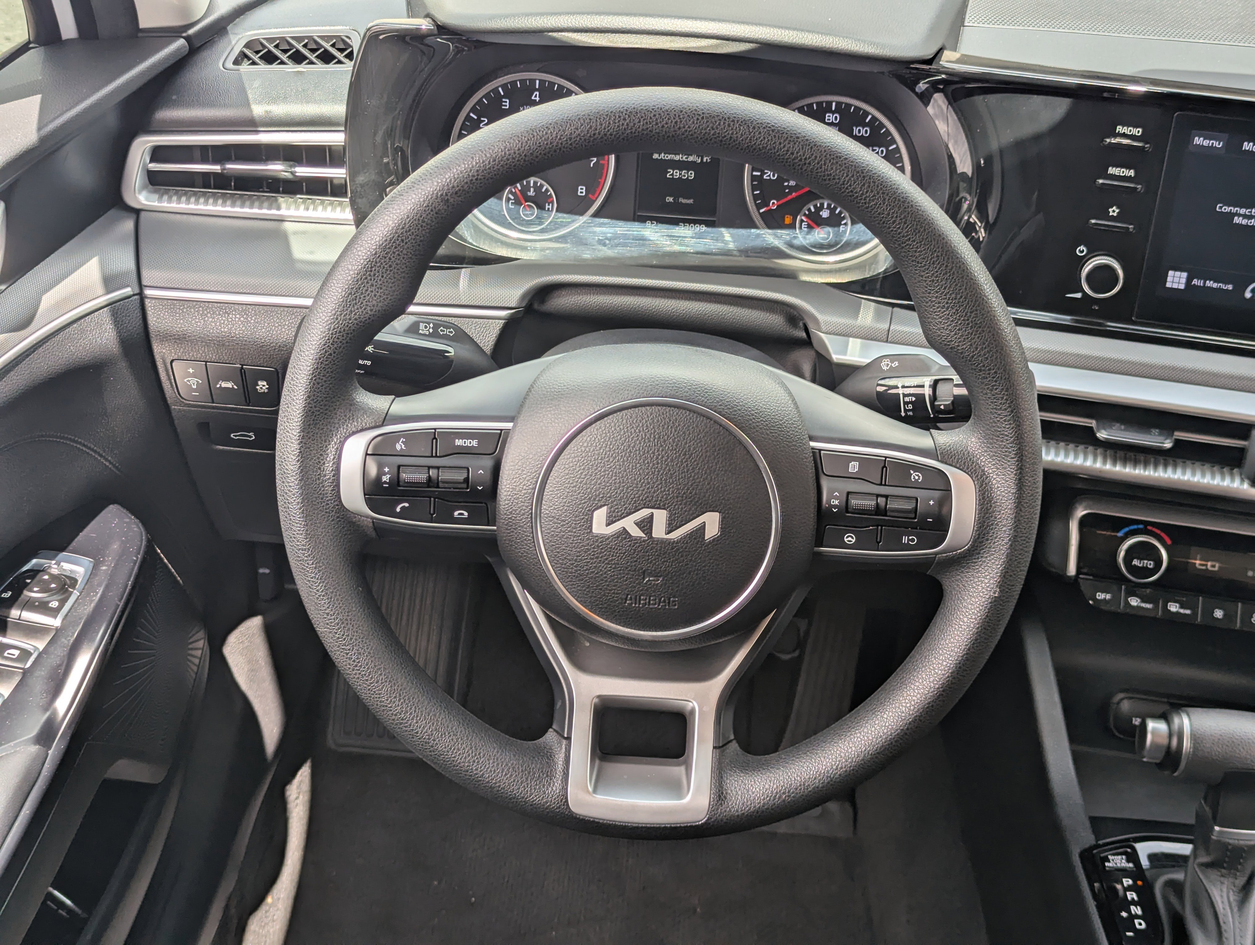 Used 2023 Kia K5 LXS FWD image 16