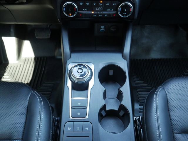 Used 2022 Ford Escape Titanium image 23