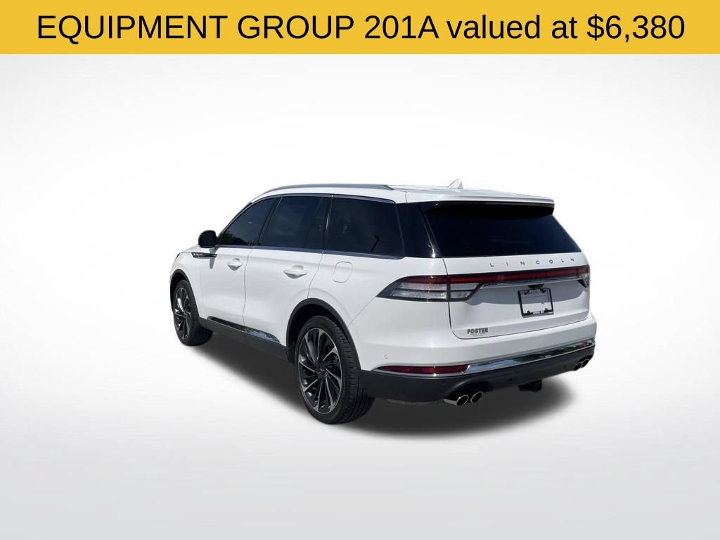 Used 2022 Lincoln Aviator Reserve w/ Equipment Group 201A AWD/4WD image 3