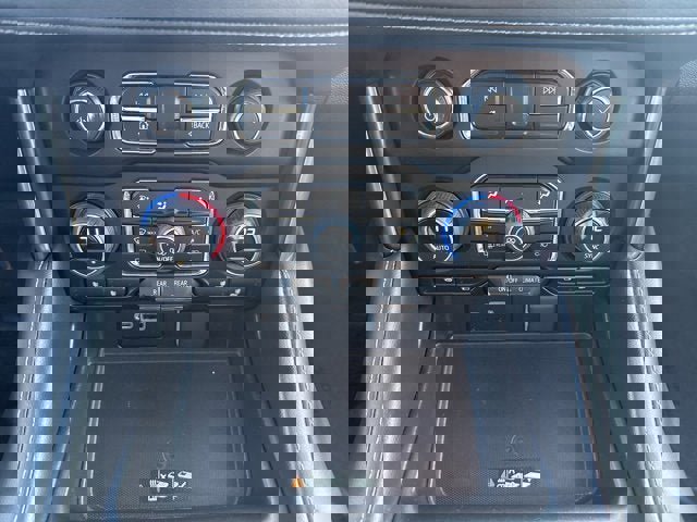 Used 2021 Chevrolet Tahoe LT image 28