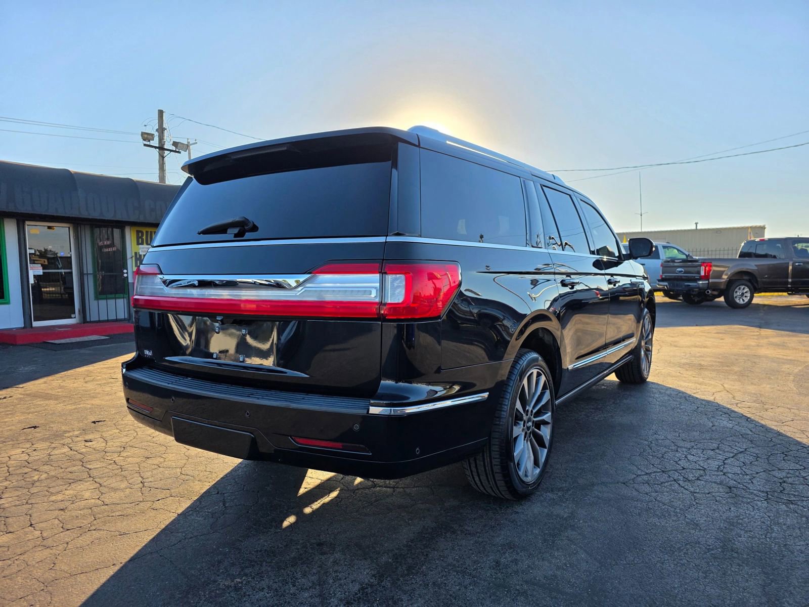 Used 2020 Lincoln Navigator L Reserve image 6