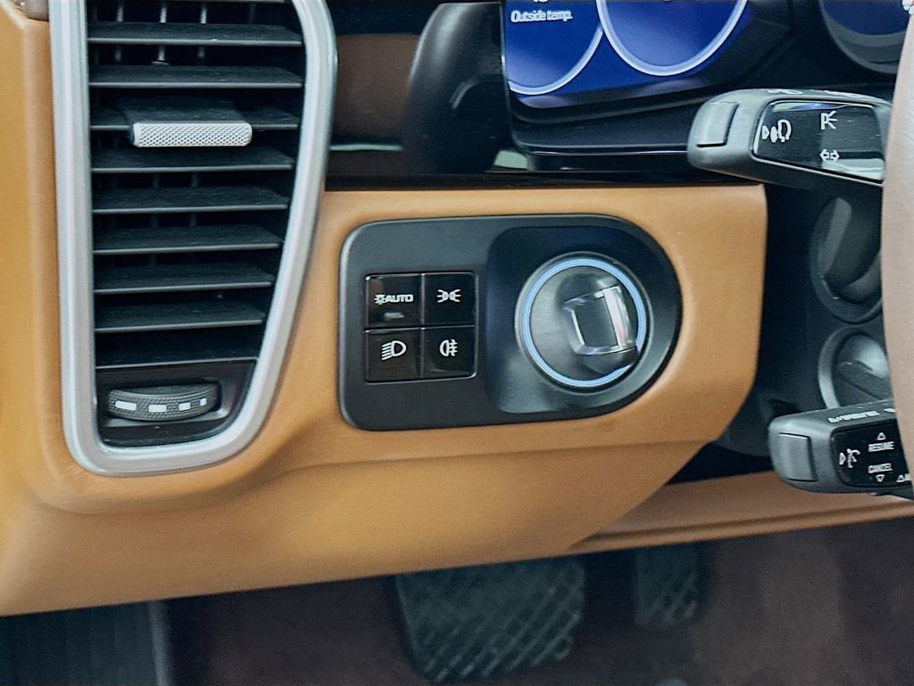 Used 2019 Porsche Cayenne image 14