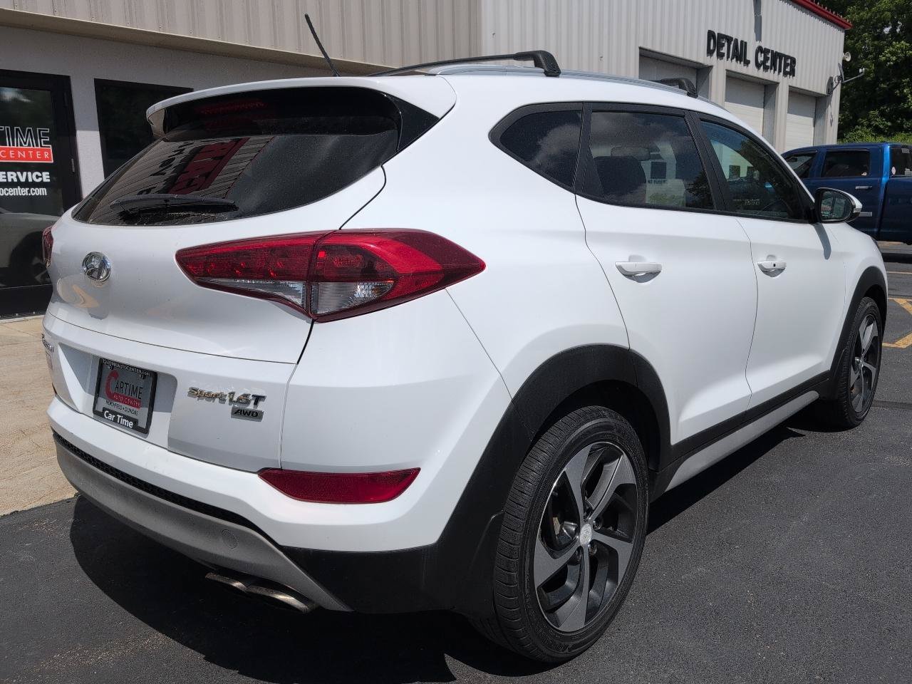 Used 2017 Hyundai Tucson Sport w/ Cargo Package AWD/4WD image 8