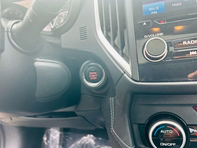 Used 2021 Subaru Impreza 2.0i Limited image 22