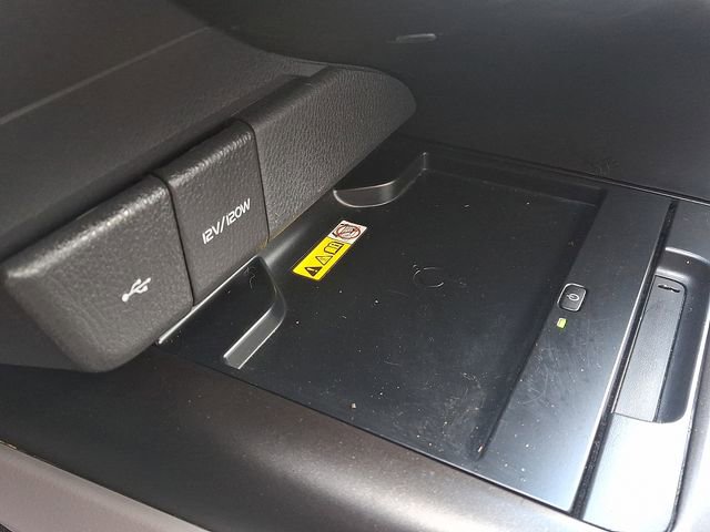 Used 2024 Toyota Camry XSE w/ Navigation Package image 29