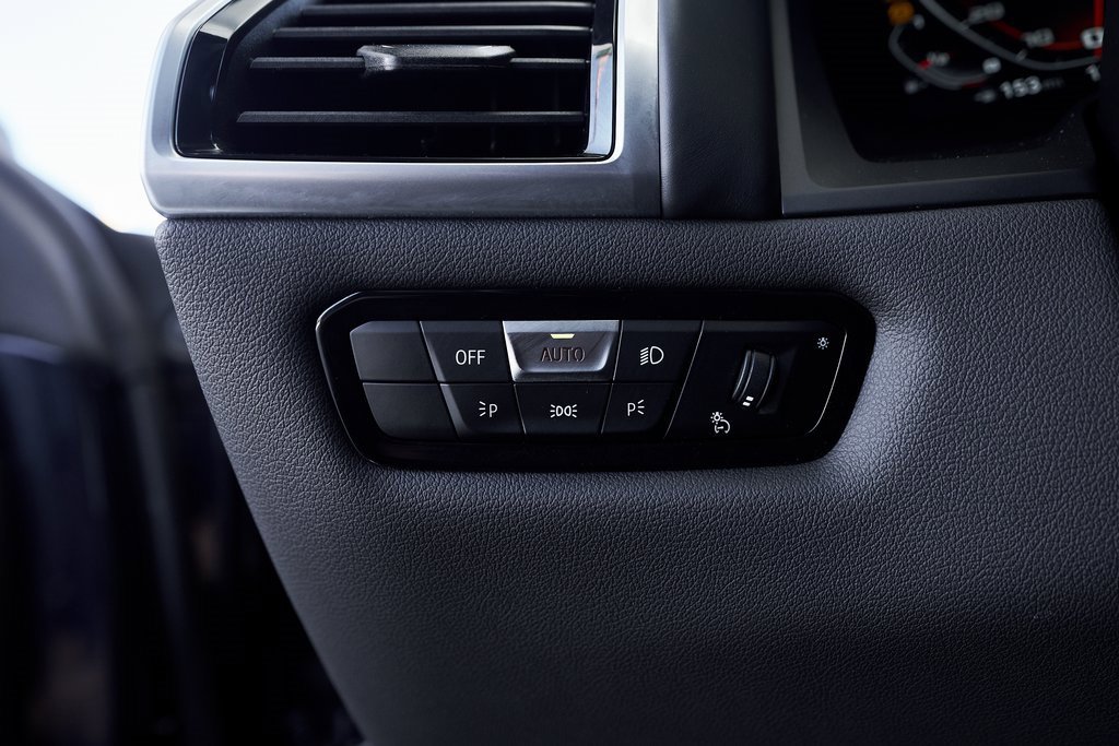 Used 2024 BMW M850i xDrive Coupe image 26