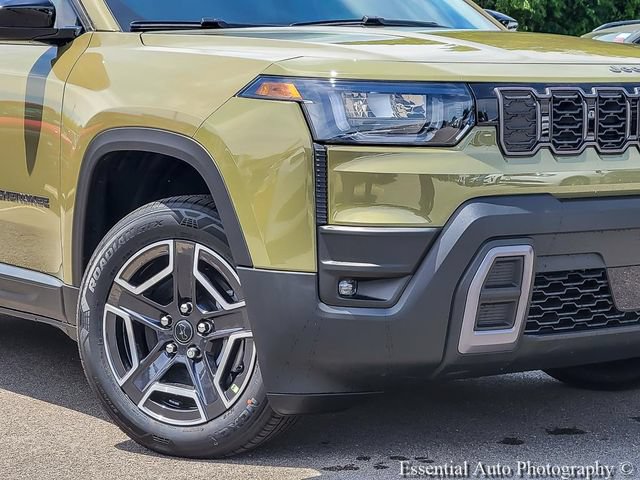 New 2026 Jeep Cherokee Laredo AWD/4WD image 3