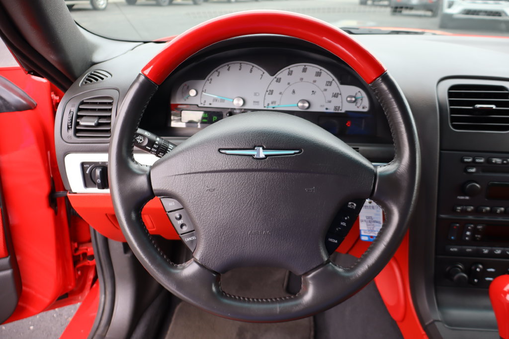 Used 2002 Ford Thunderbird RWD image 16