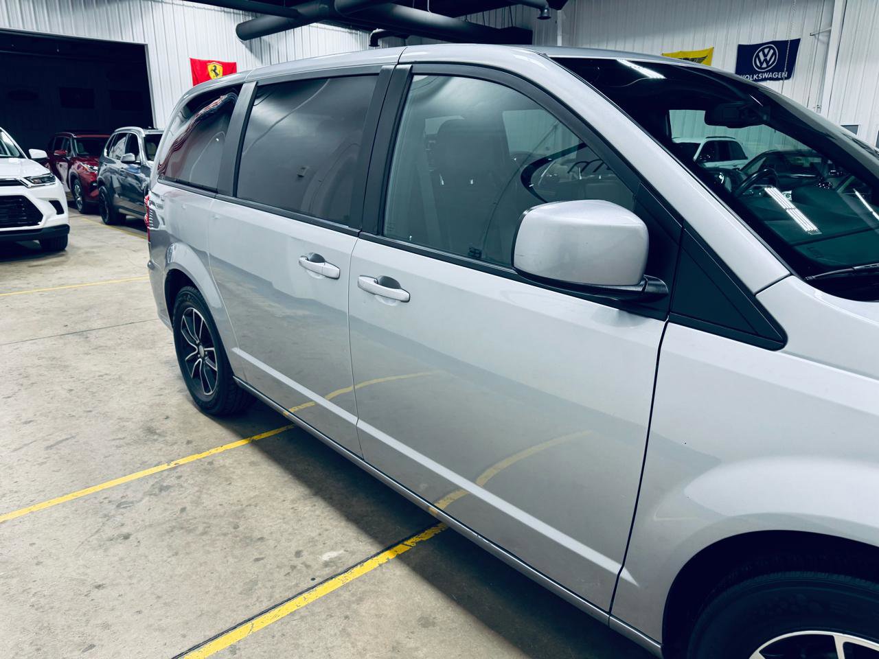 Used 2018 Dodge Grand Caravan GT image 19