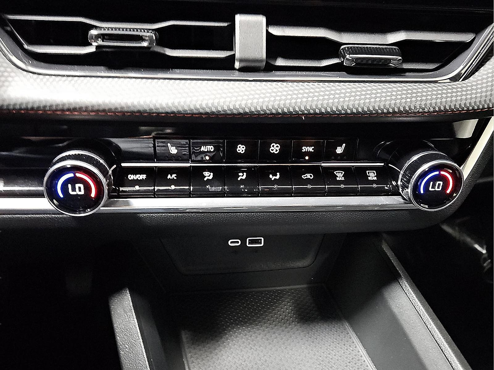 Used 2026 Chevrolet Equinox RS FWD image 11