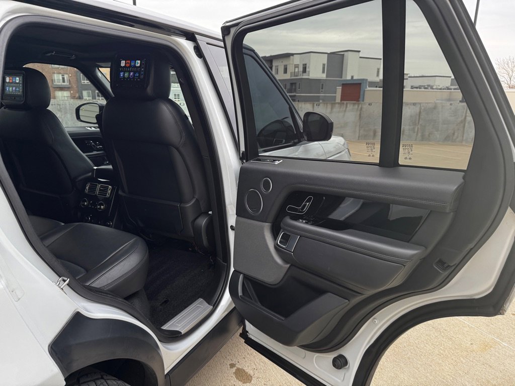 Used 2019 Land Rover Range Rover HSE image 21