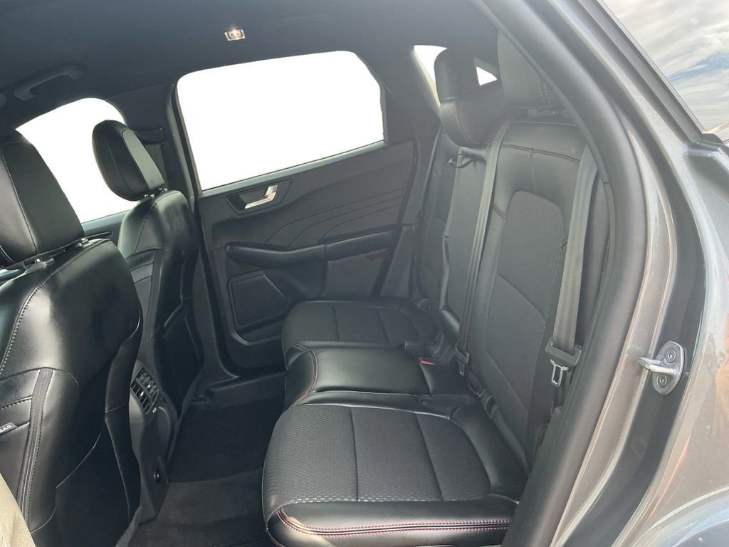 Used 2024 Ford Escape ST-Line Elite AWD/4WD image 21