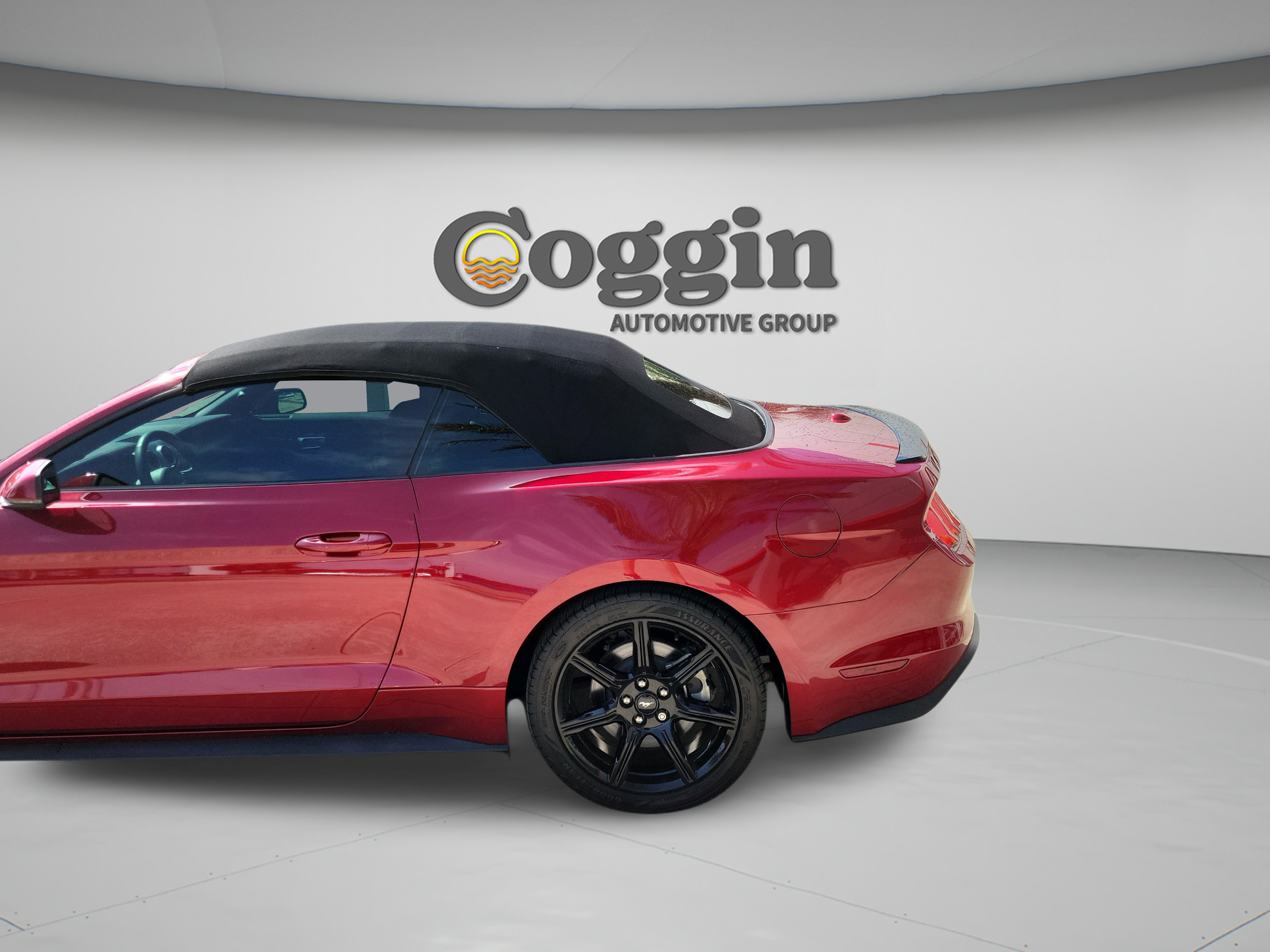 Used 2018 Ford Mustang GT Premium w/ Equipment Group 401A RWD image 30