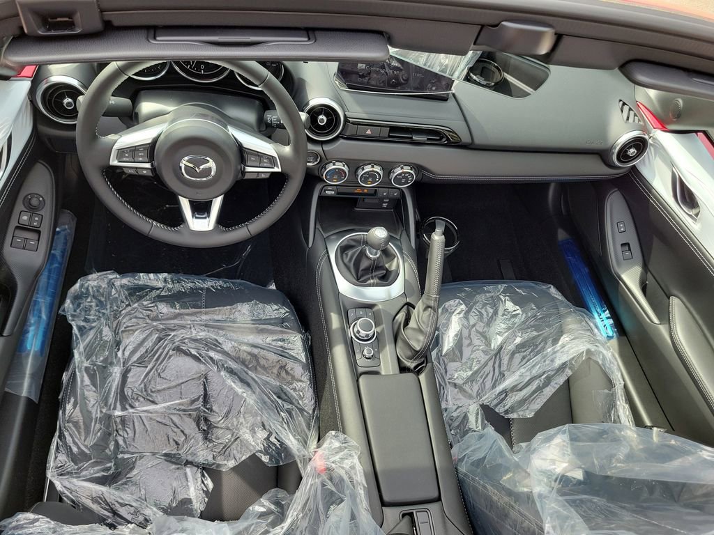 New 2026 MAZDA MX-5 Miata RF Grand Touring RWD image 13