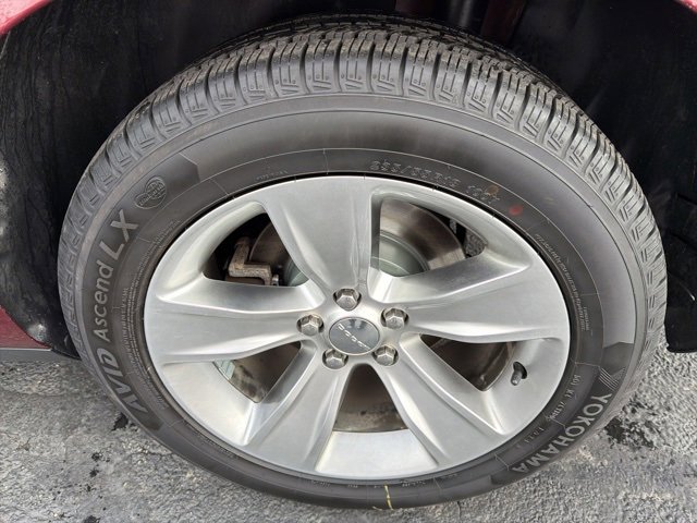 Used 2017 Dodge Challenger SXT image 29