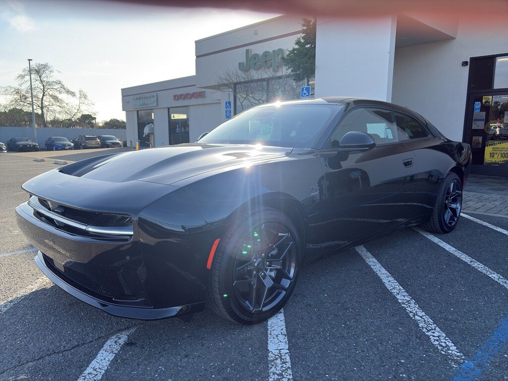 Used 2024 Dodge Charger Daytona R/T w/ Plus Group AWD/4WD image 1