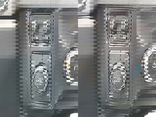 New 2026 Ford F350 Platinum w/ FX4 Off-Road Package image 30