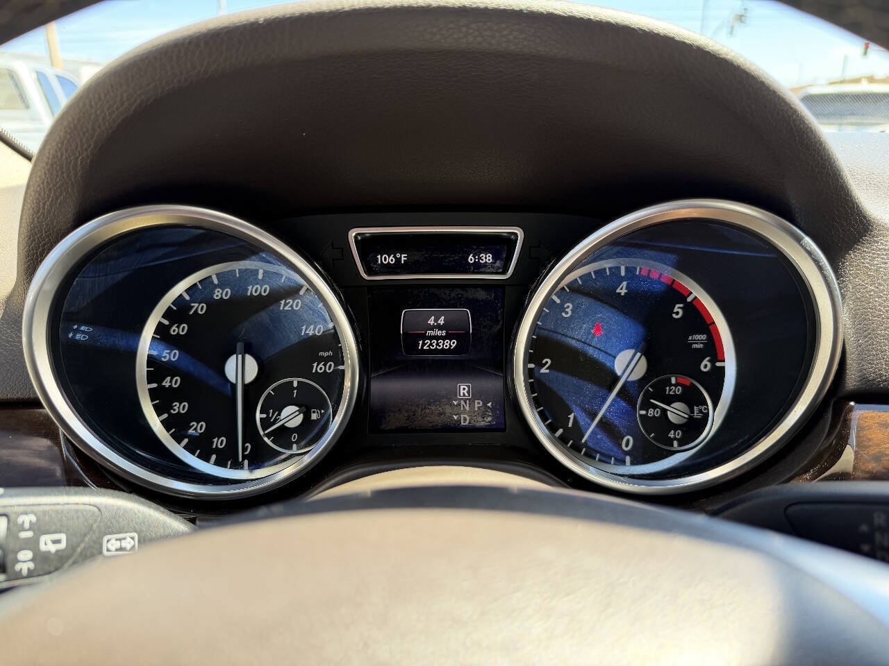Used 2014 Mercedes-Benz ML 350 BlueTEC 4MATIC w/ Premium 1 Package image 18