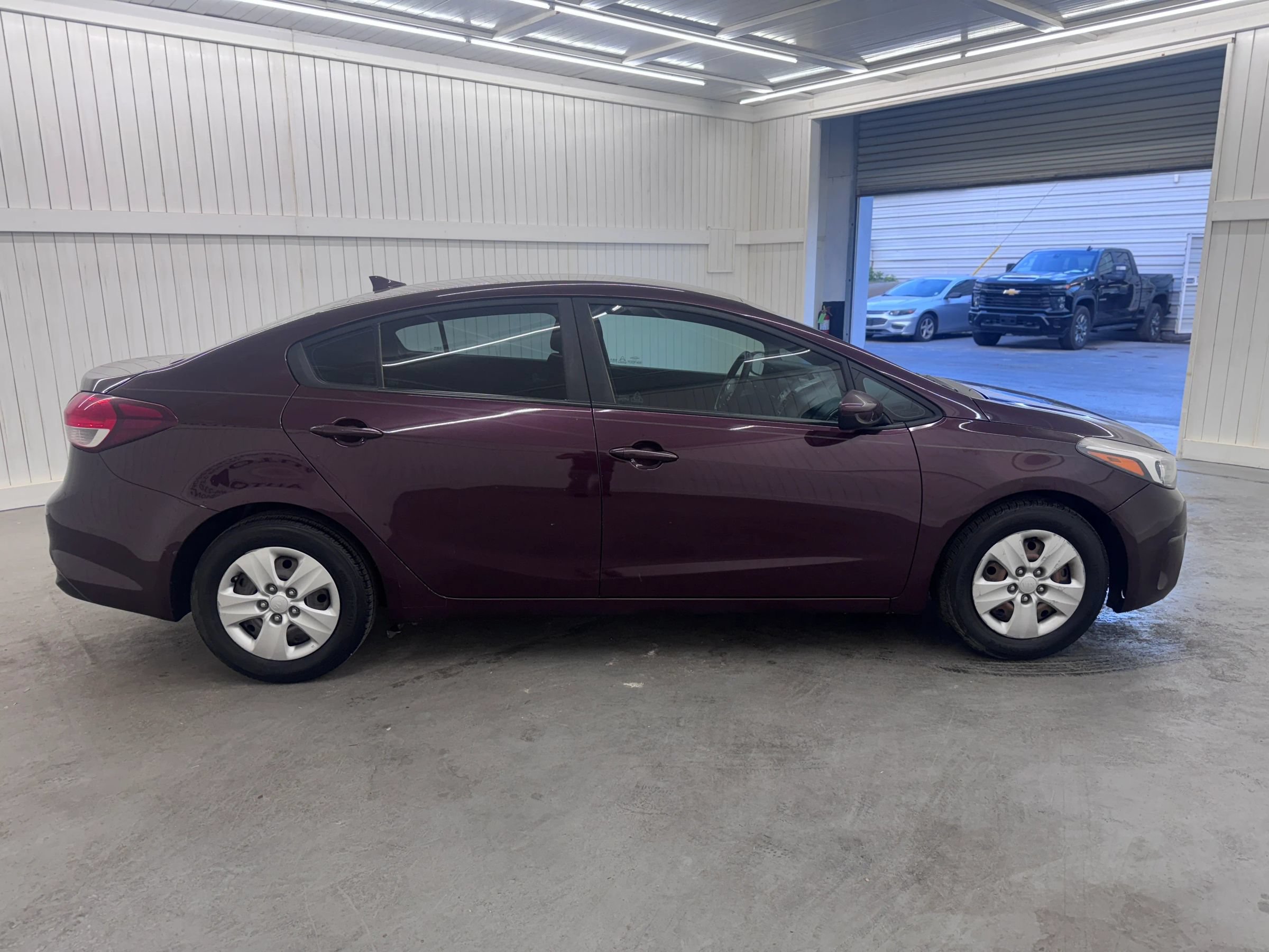 Used 2018 Kia Forte LX FWD image 4