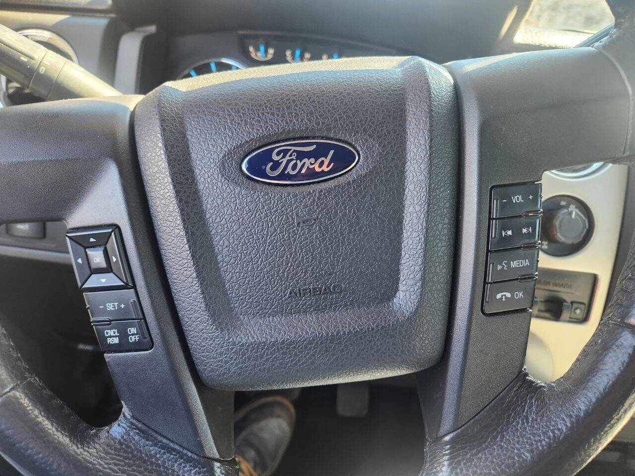 Used 2013 Ford F150 XLT w/ Luxury Equipment Group AWD/4WD image 19
