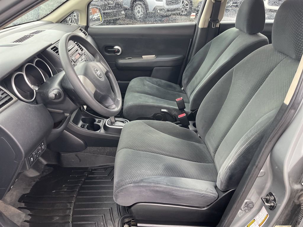 Used 2012 Nissan Versa 1.8 S image 11