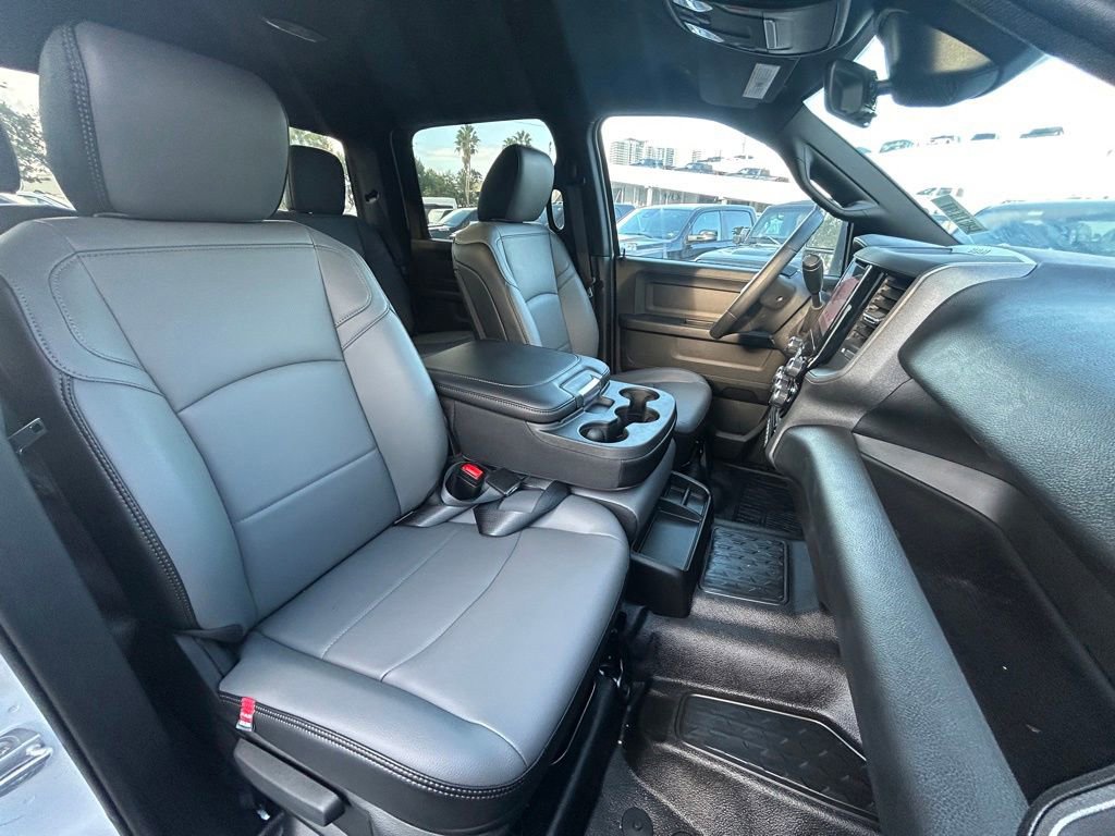 New 2025 RAM 5500 Tradesman image 33