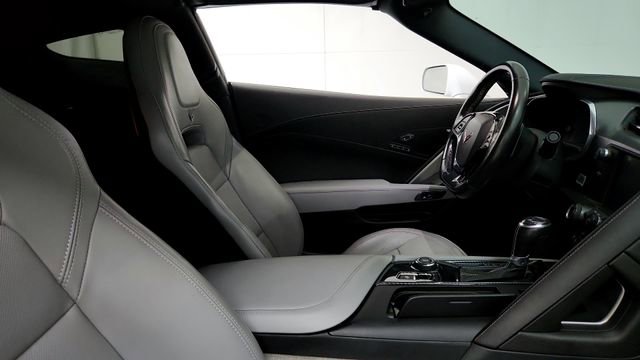 Certified 2017 Chevrolet Corvette Stingray Coupe w/ 2LT Preferred Equipment Group image 19