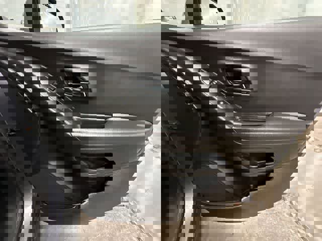 Used 2019 Chevrolet Trax LT w/ LT Convenience Package image 22