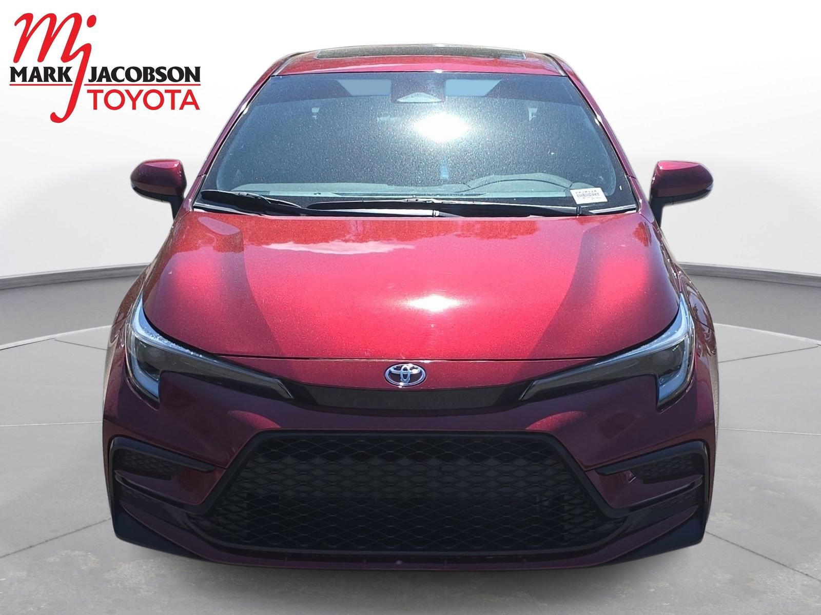 Used 2024 Toyota Corolla XSE FWD image 2