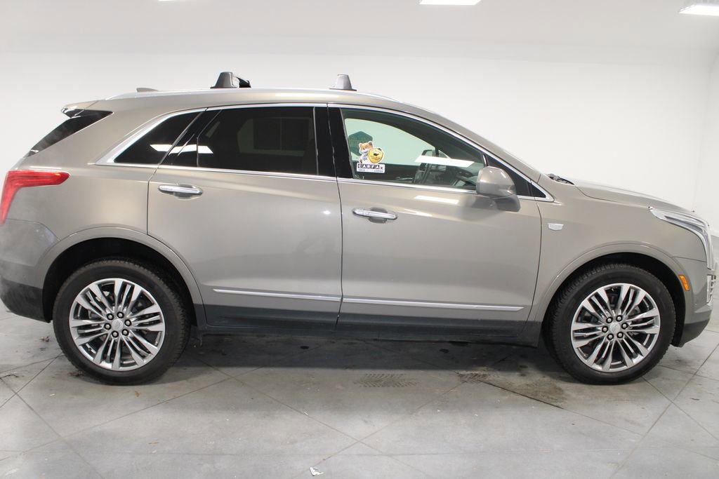Used 2018 Cadillac XT5 Premium Luxury w/ Driver Assist Package image 11