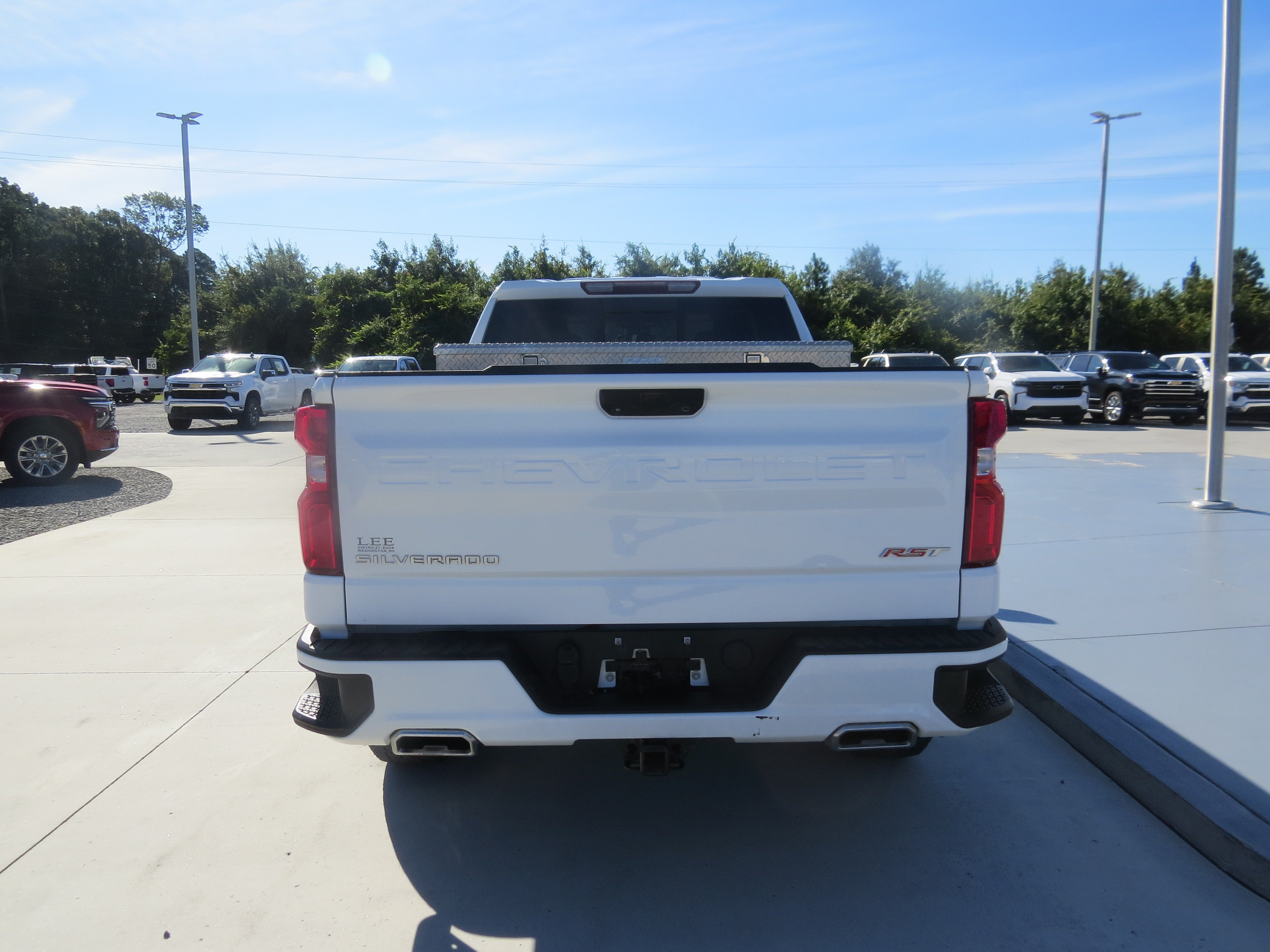 Used 2022 Chevrolet Silverado 1500 RST w/ Convenience Package II AWD/4WD image 6