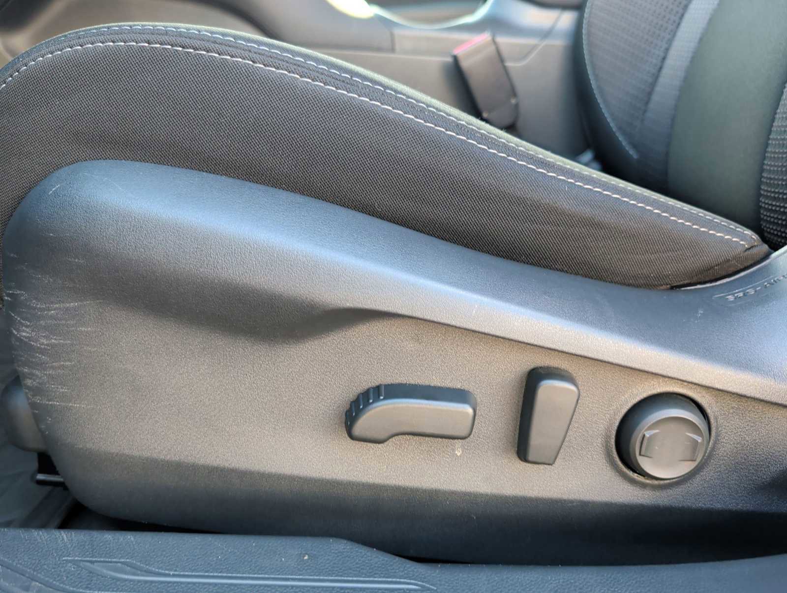 Used 2022 Subaru Outback Premium image 22