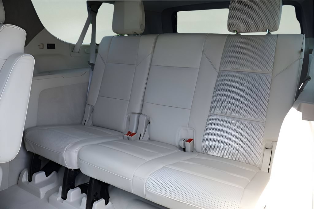 New 2026 Cadillac Escalade ESV Platinum Luxury AWD/4WD image 15