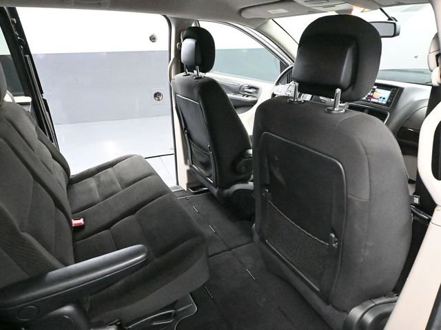 Used 2017 Dodge Grand Caravan SE w/ Power Window Group image 41