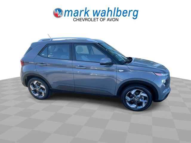 Used 2023 Hyundai Venue SEL w/ Cargo Package image 9