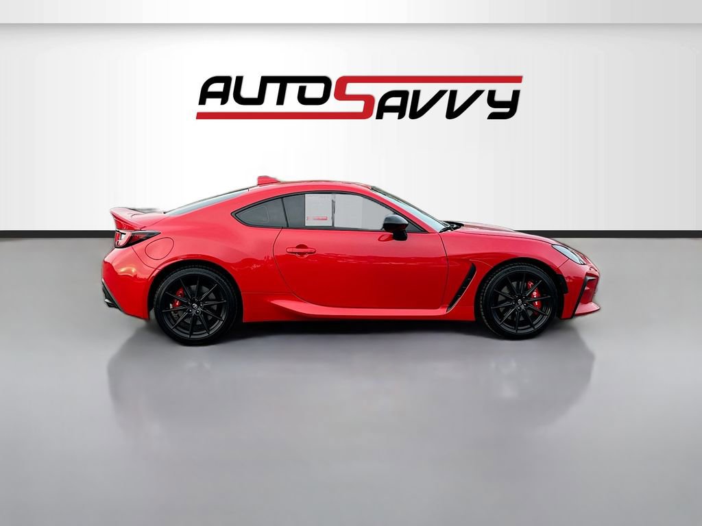 Used 2025 Toyota GR86 Premium w/ Performance Package RWD image 8