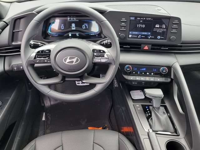 New 2026 Hyundai Elantra SEL Sport FWD image 6