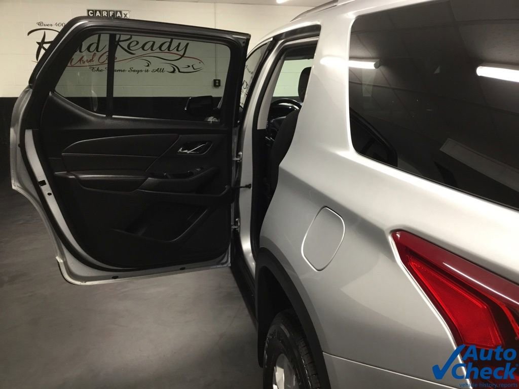 Used 2018 Chevrolet Traverse LT image 28
