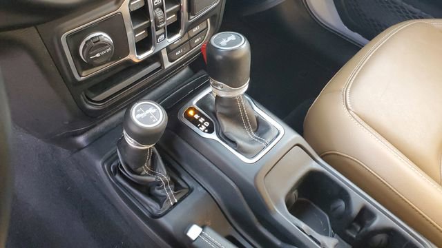 Certified 2022 Jeep Wrangler Unlimited Sahara w/ Cold Weather Group image 20