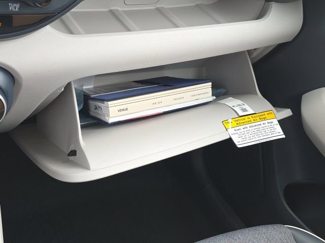 Used 2026 Hyundai Venue SEL image 15