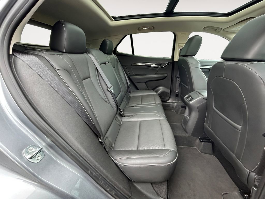 Used 2021 Buick Envision Essence w/ Sport Touring Package image 12