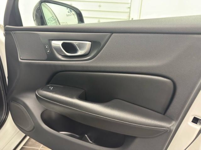 Used 2024 Volvo S60 B5 Core FWD image 22