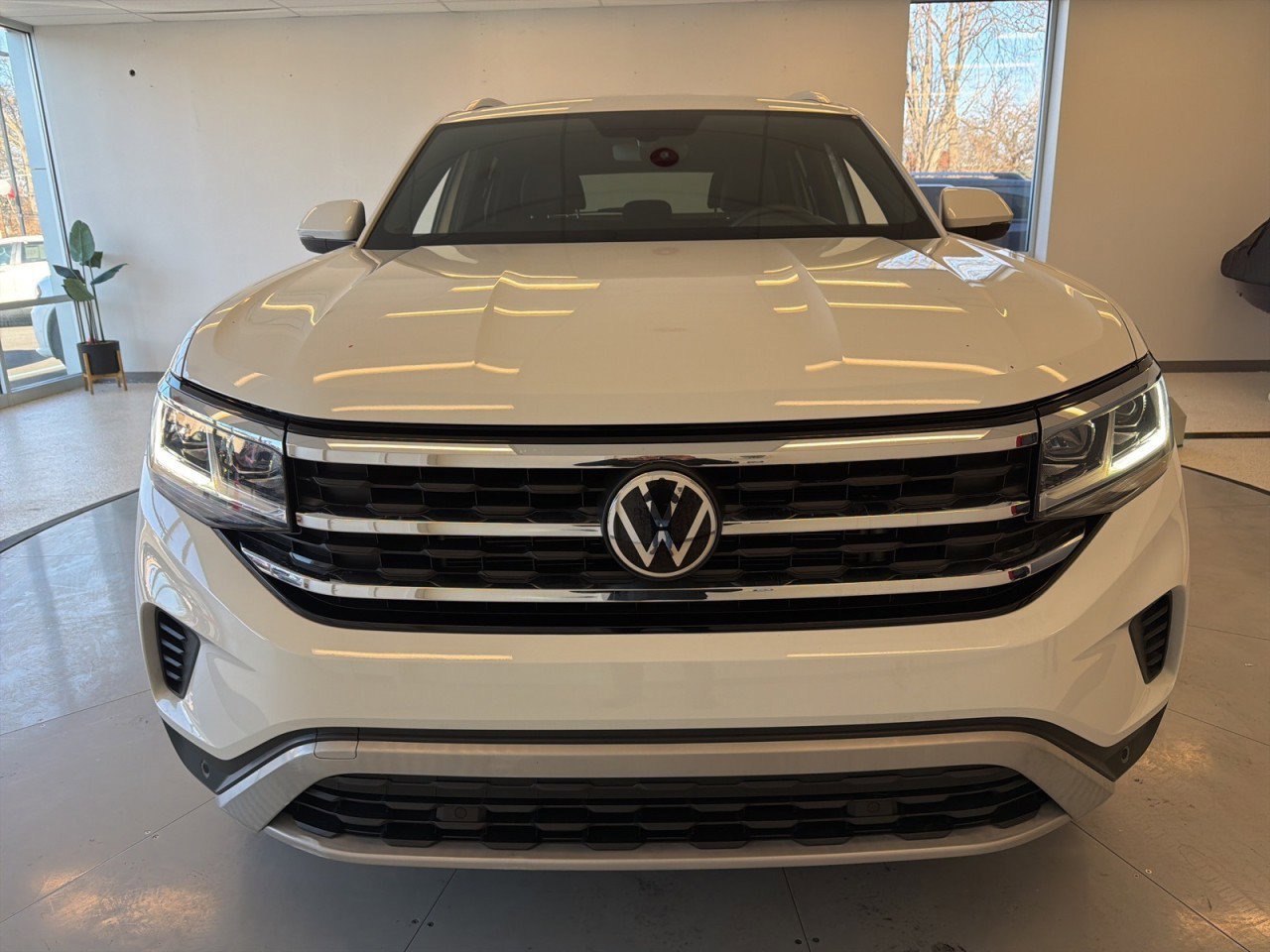 Used 2023 Volkswagen Atlas Cross Sport SE image 64