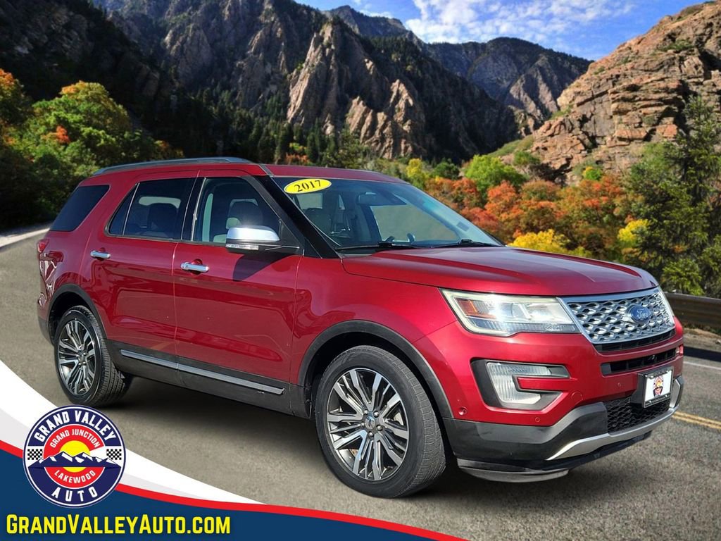 Used 2017 Ford Explorer Platinum video 1