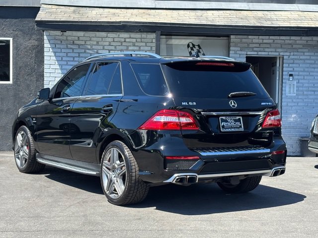 Used 2015 Mercedes-Benz ML 63 AMG 4MATIC w/ AMG Performance Package image 21