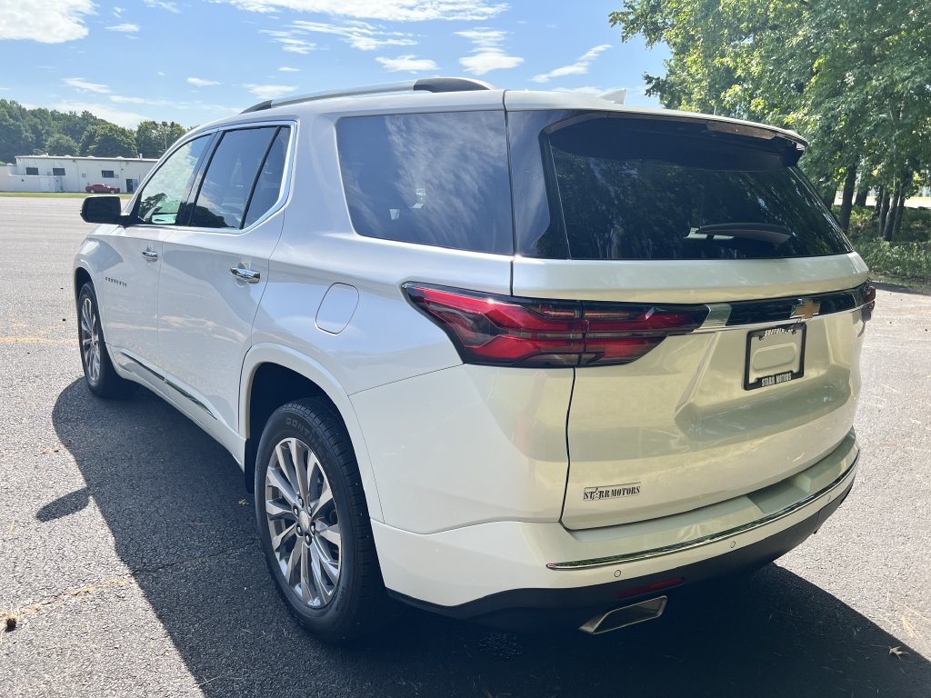 Used 2022 Chevrolet Traverse Premier AWD/4WD image 5