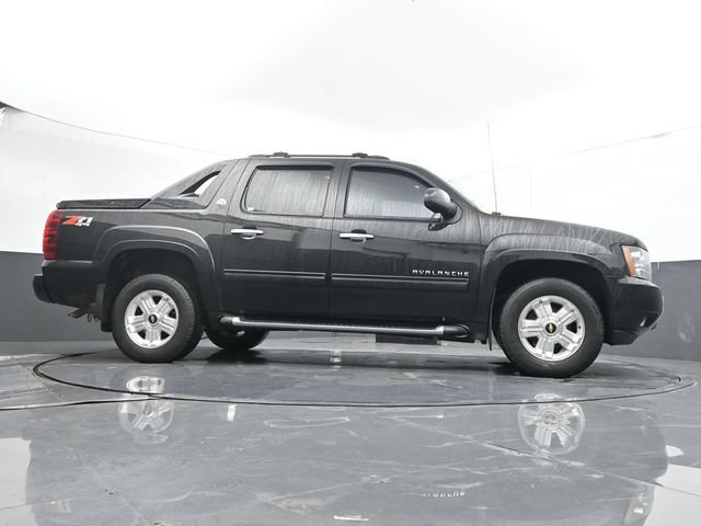 Used 2013 Chevrolet Avalanche LT w/ Suspension Package, Off-Road AWD/4WD image 43