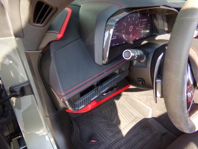 Used 2022 Chevrolet Corvette Stingray Premium Conv w/ Z51 Performance Package RWD image 15